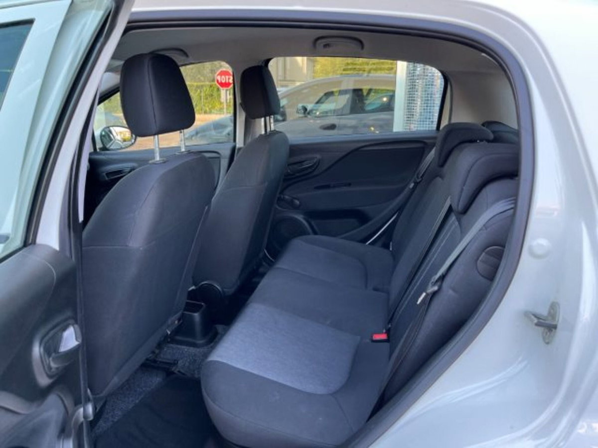 Fiat Grande Punto 1.4 5 porte Actual EasyPower (5)