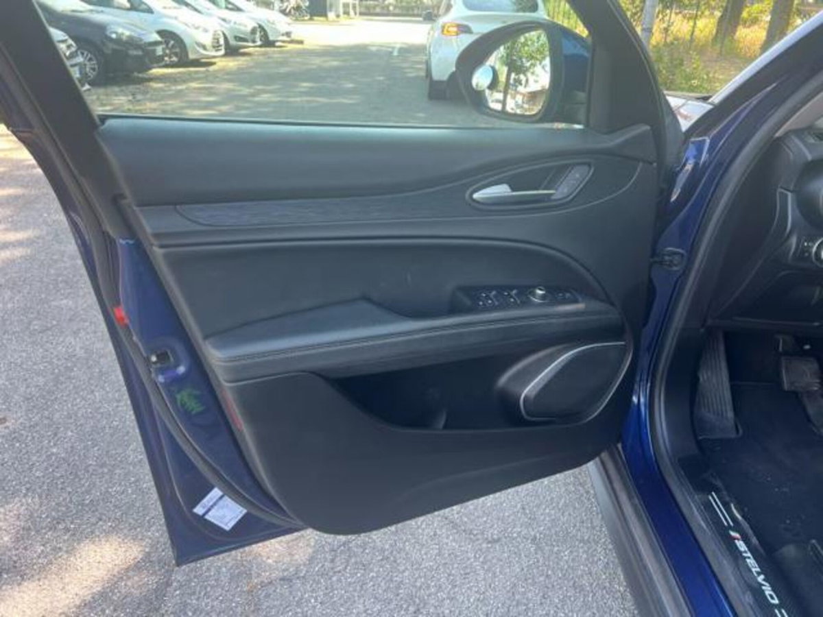 Alfa Romeo Stelvio Stelvio 2.2 Turbodiesel 160 CV AT8 RWD Super Business (8)