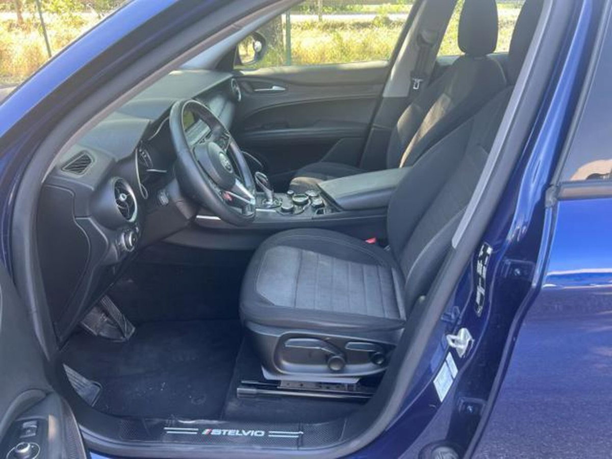 Alfa Romeo Stelvio Stelvio 2.2 Turbodiesel 160 CV AT8 RWD Super Business (9)