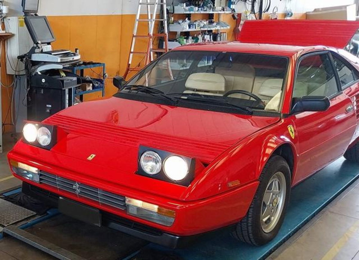 Ferrari Mondial Coupé 3.2