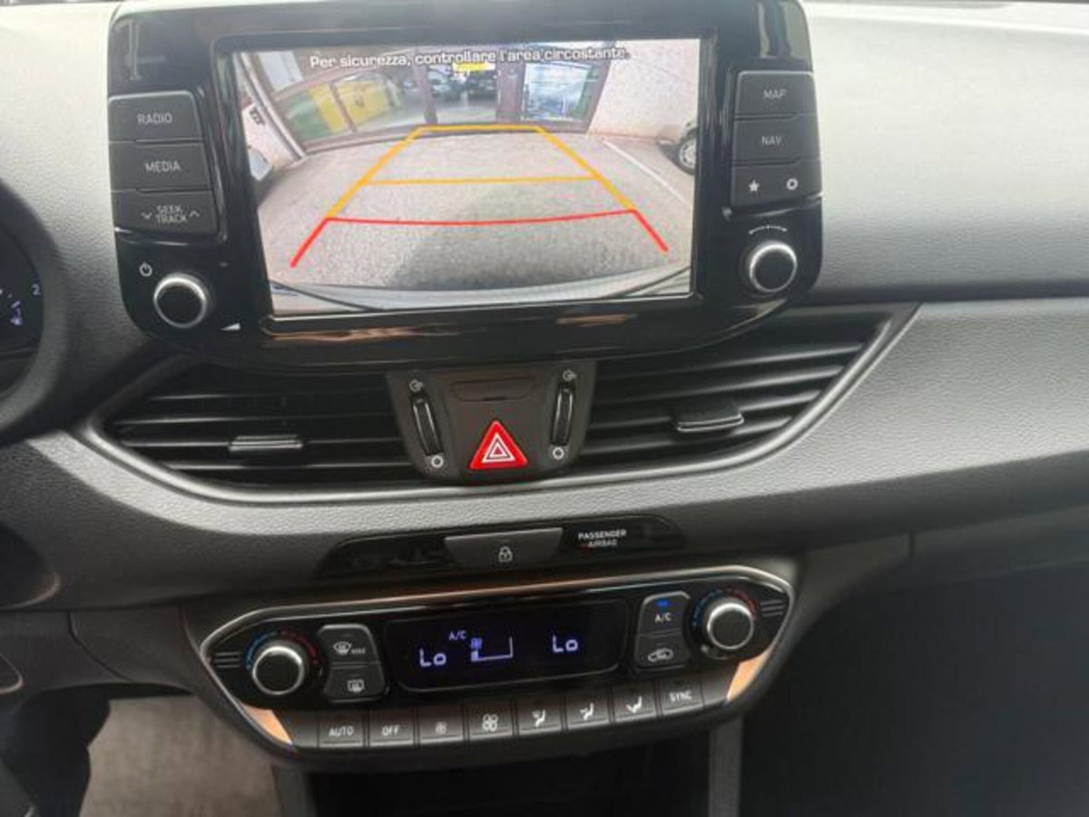 Hyundai i30 Station Wagon 1.6 CRDi 110 CV Go! (10)