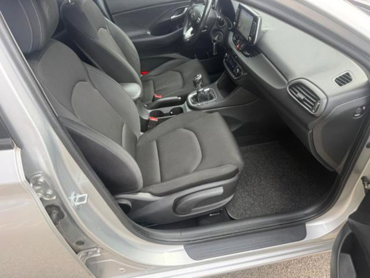 Hyundai i30 Station Wagon 1.6 CRDi 110 CV Go! (8)