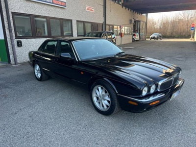 Jaguar XJ 4.0 cat Executive usata