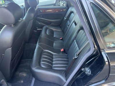 Jaguar XJ 4.0 cat Executive (11)