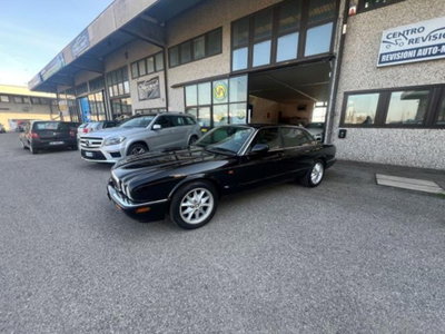 Jaguar XJ 4.0 cat Executive (2)