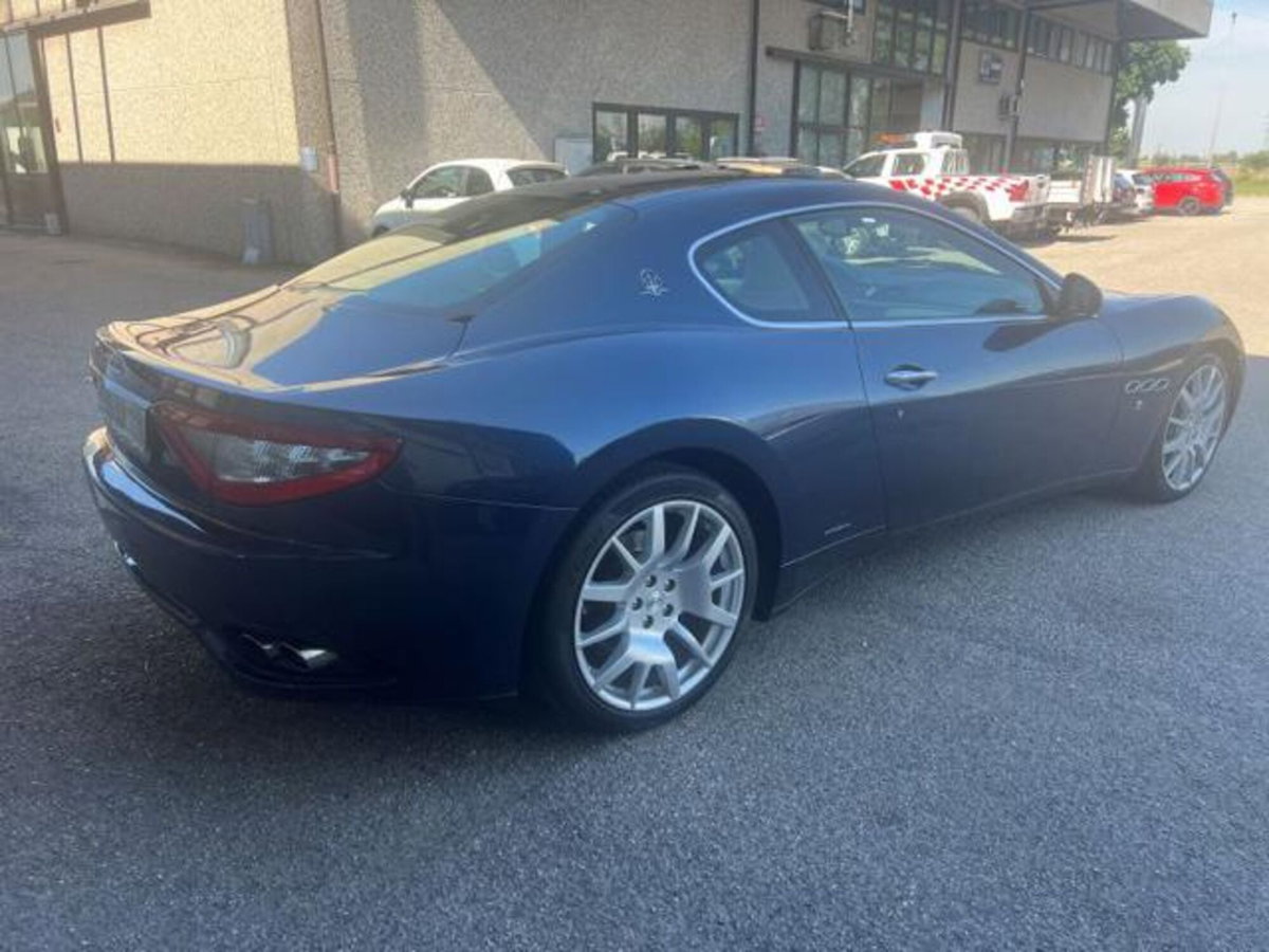 Maserati Granturismo GranTurismo 4.2 V8 (5)