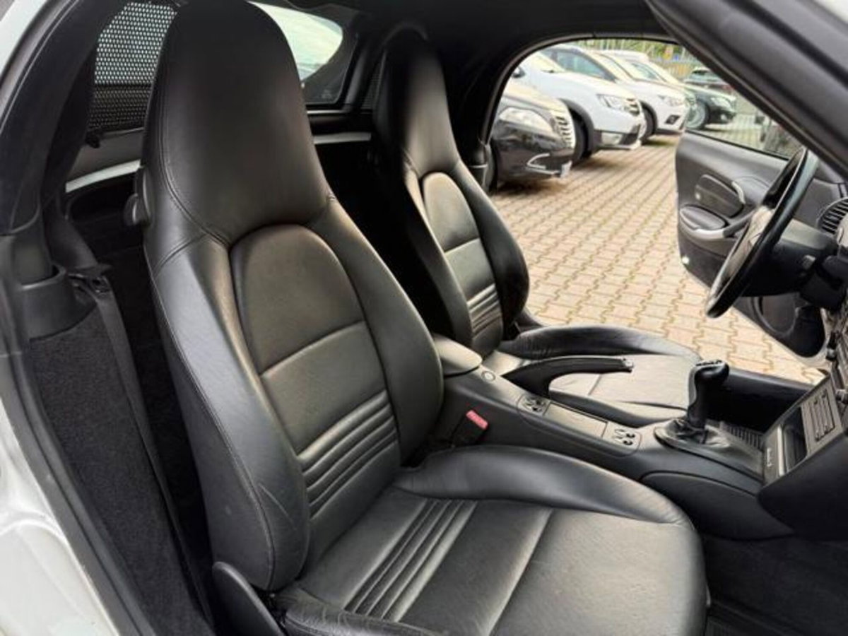 Porsche Boxster 3.2i 24V cat S (7)