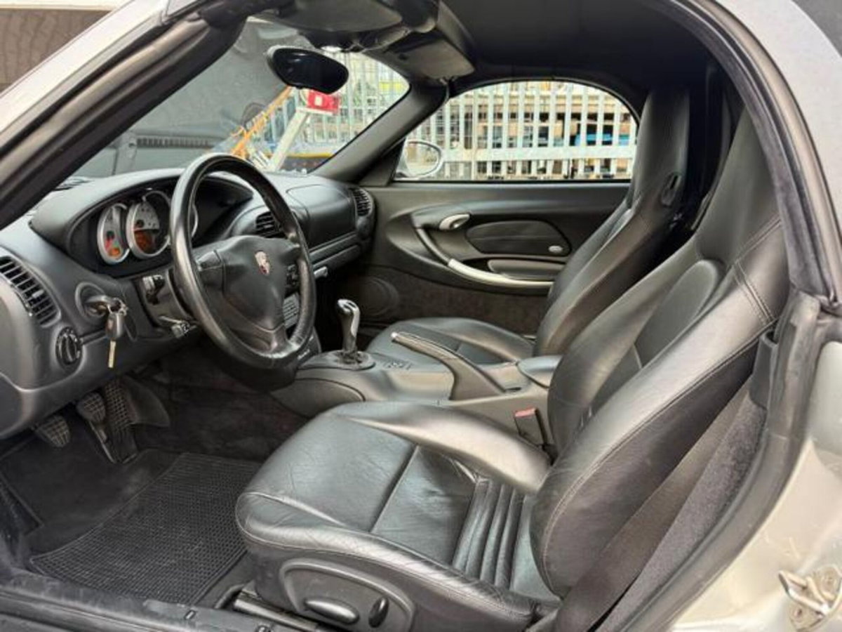 Porsche Boxster 3.2i 24V cat S (9)