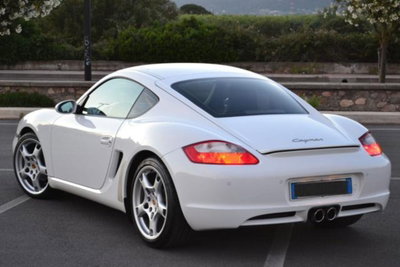 Porsche Cayman 2.7 (3)