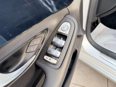 Mercedes-Benz Classe C 180 d Auto Executive (19)