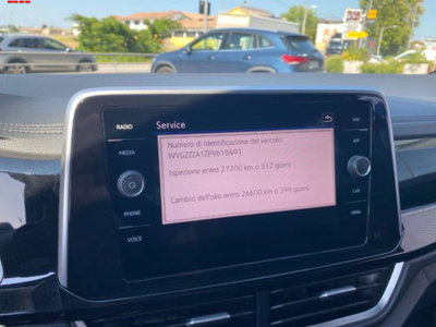 Volkswagen T-Roc 1.5 tsi R-Line dsg (8)