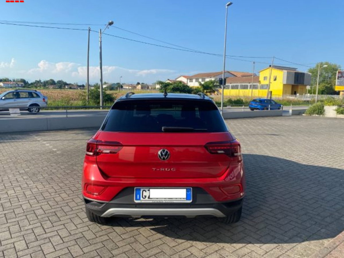 Volkswagen T-Roc 1.5 tsi Life dsg (4)