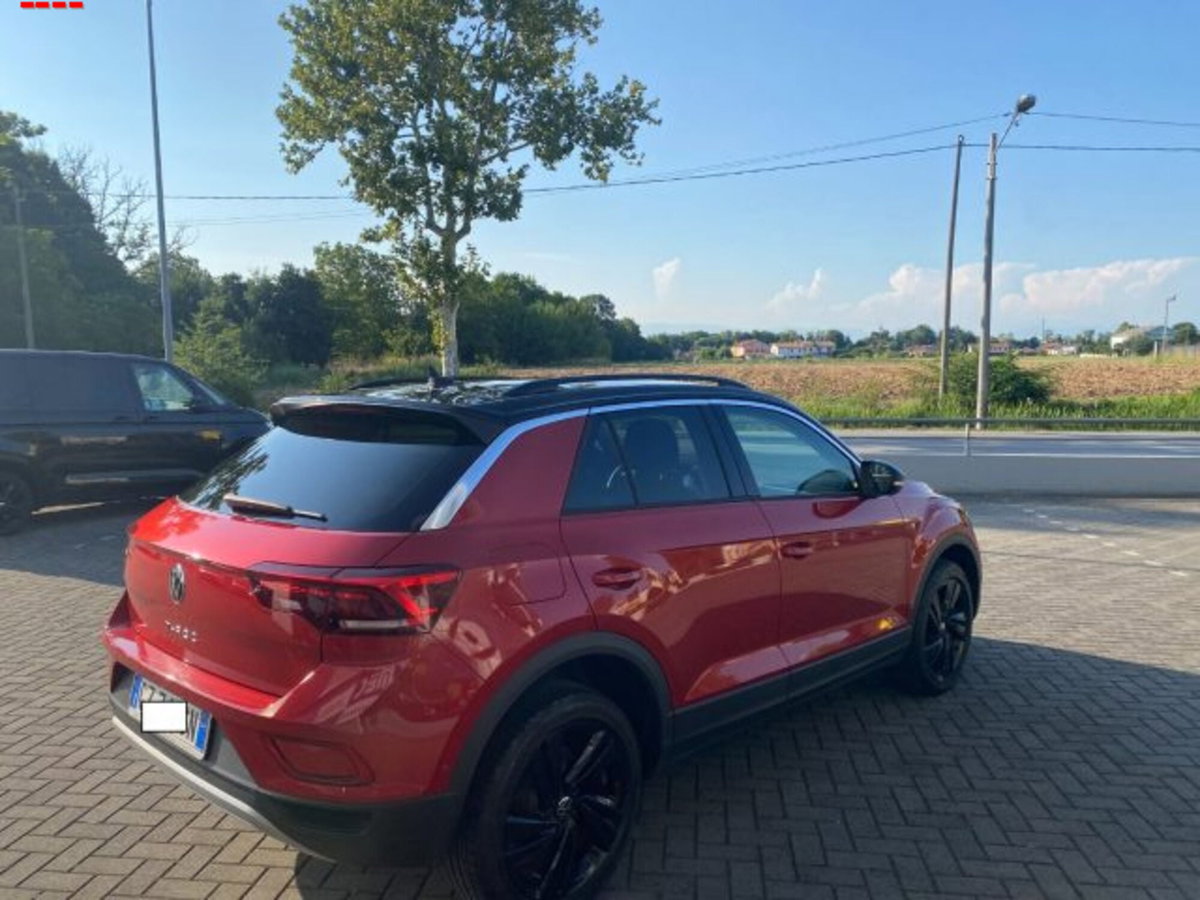 Volkswagen T-Roc 1.5 tsi Life dsg (5)