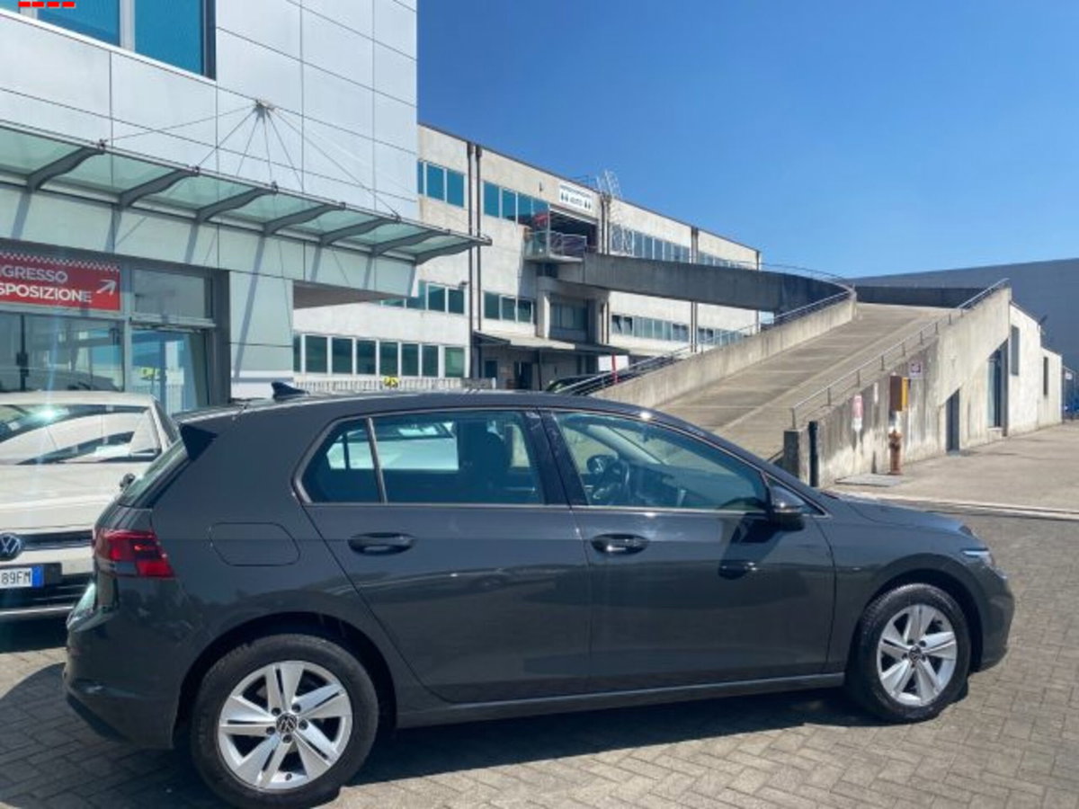 Volkswagen Golf 1.5 eTSI 130 CV EVO ACT DSG Life (3)
