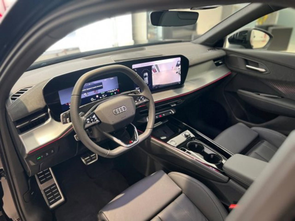 Audi Q3 Sportback 35 TDI quattro S tronic S line edition (12)