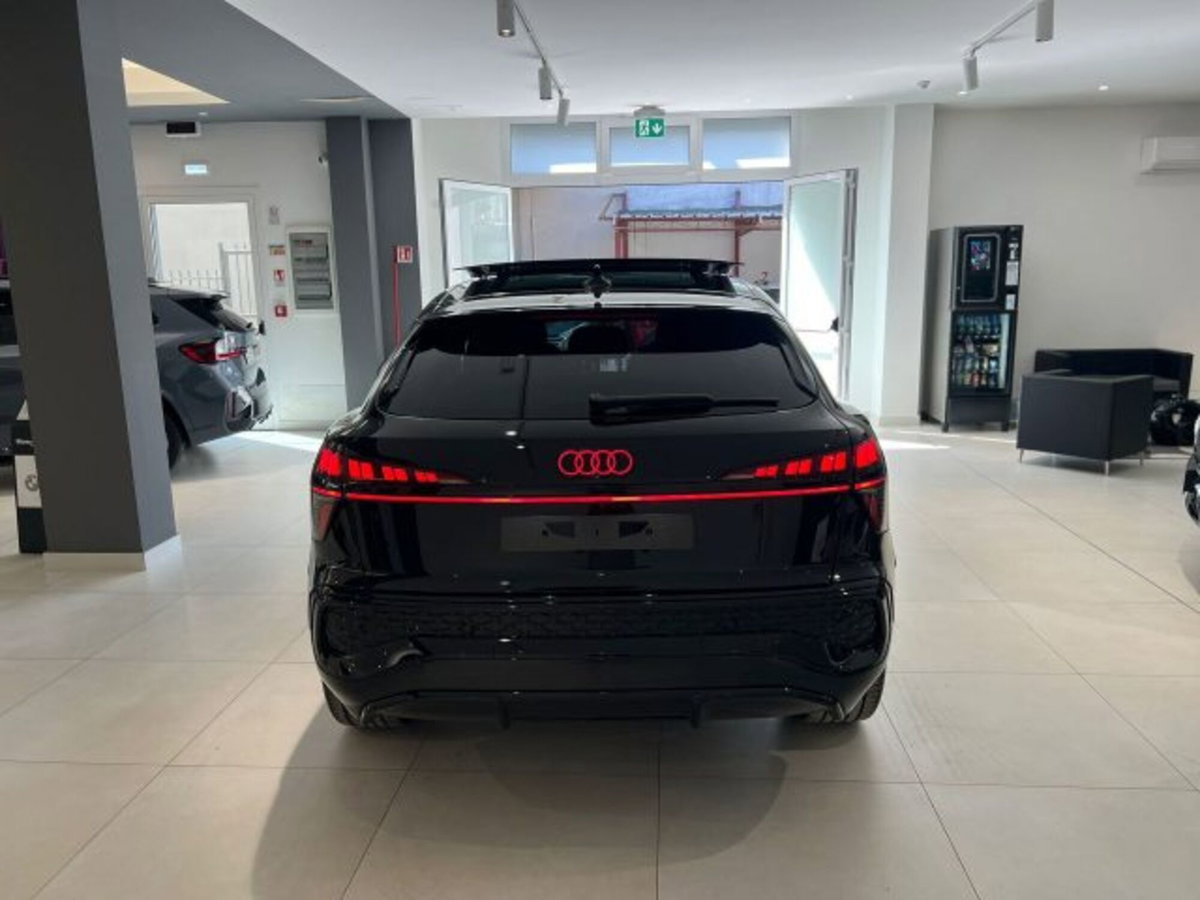 Audi Q3 Sportback 35 TDI quattro S tronic S line edition (6)