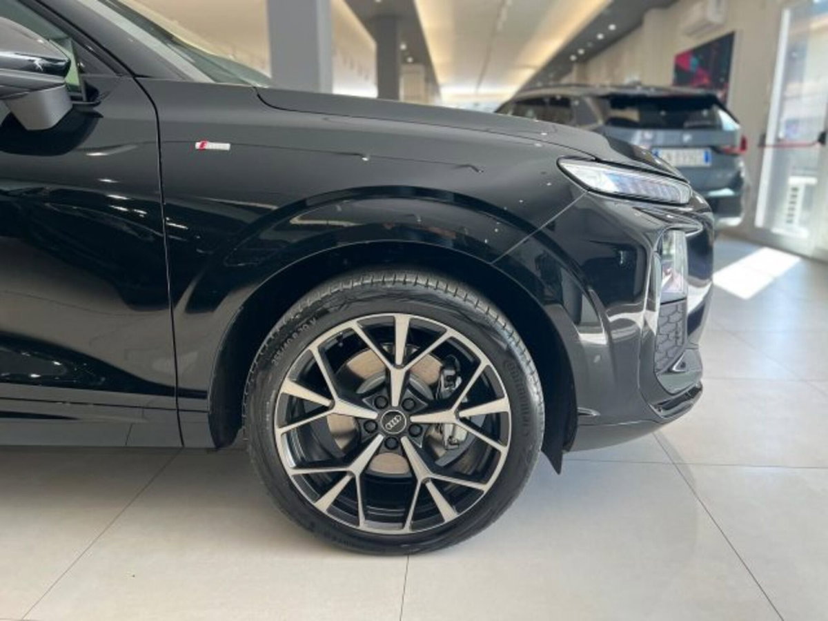 Audi Q3 Sportback 35 TDI quattro S tronic S line edition (8)