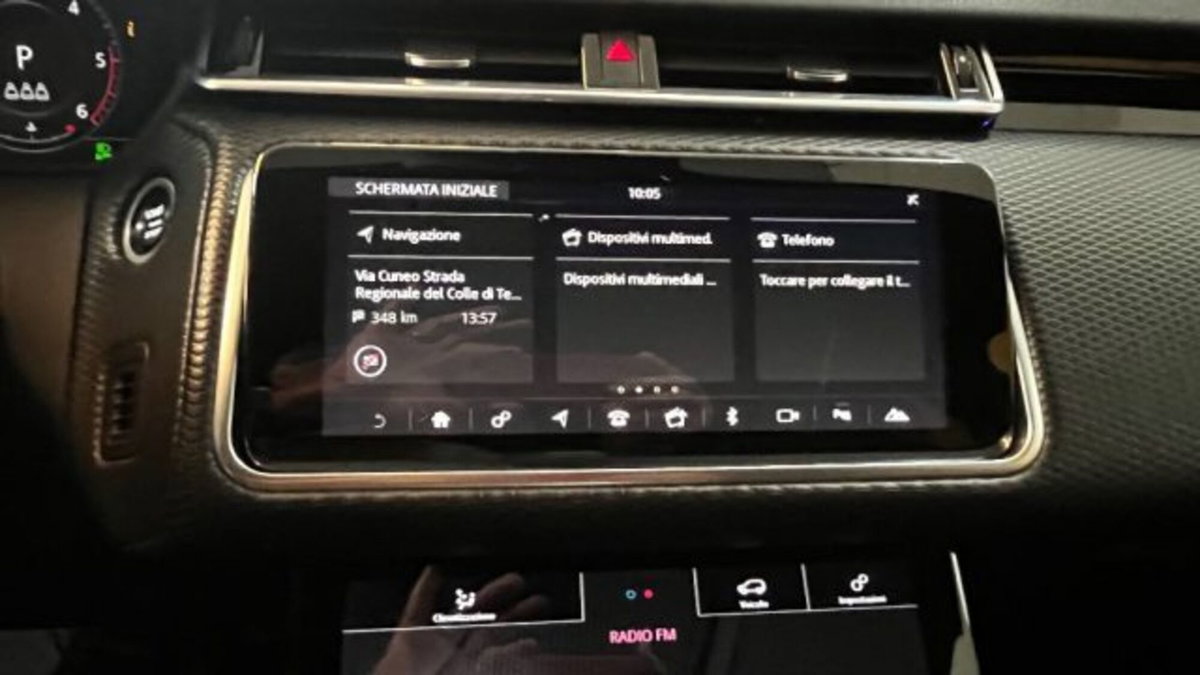 Land Rover Range Rover Velar 2.0D I4 240 CV R-Dynamic S (12)