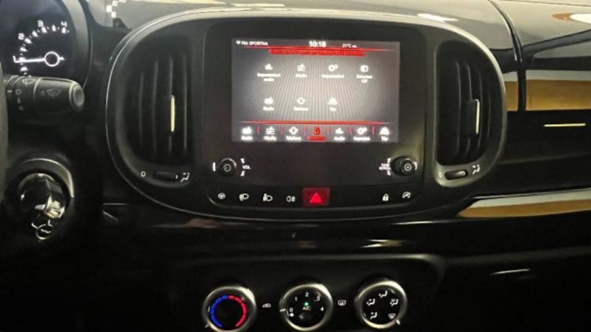 Fiat 500L 1.6 Multijet 120 CV Mirror City Cross (10)