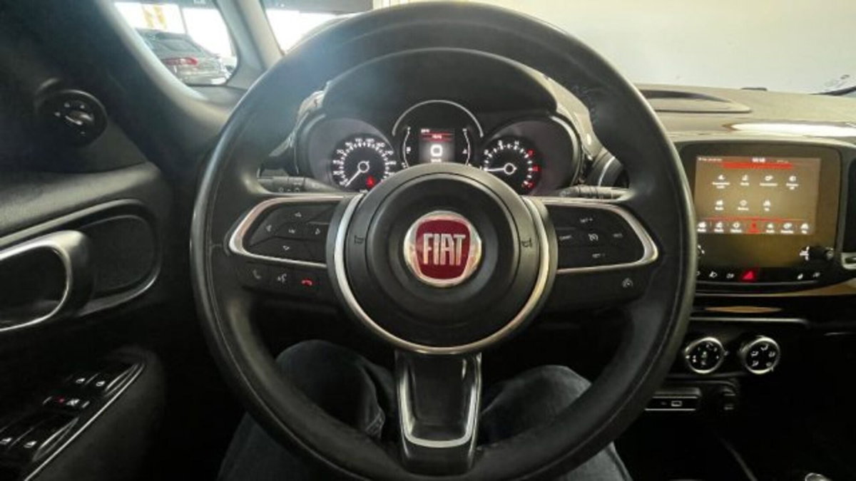 Fiat 500L 1.6 Multijet 120 CV Mirror City Cross (12)