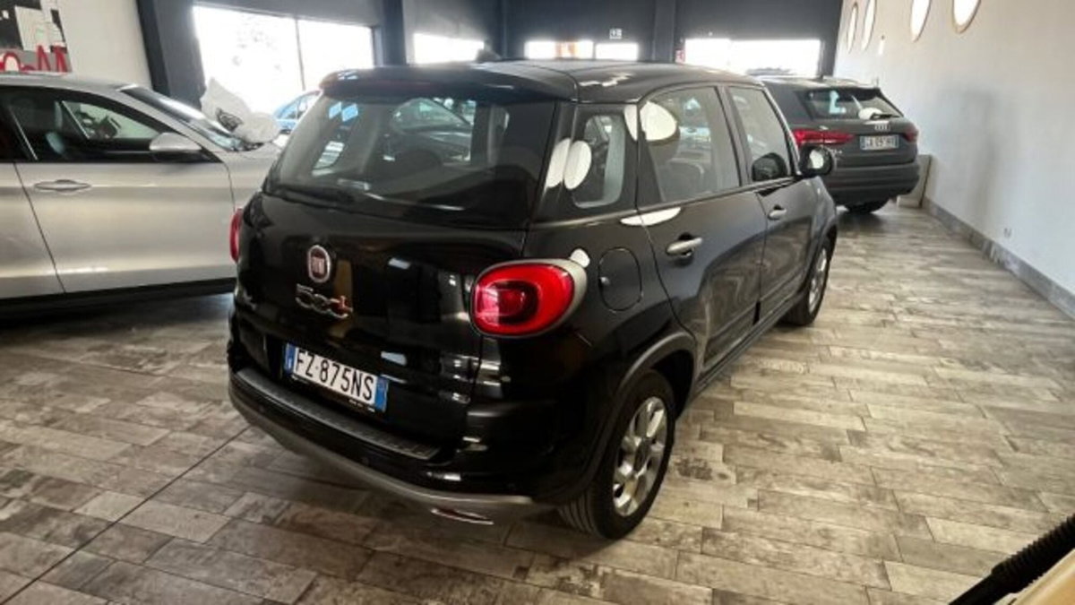 Fiat 500L 1.6 Multijet 120 CV Mirror City Cross (5)