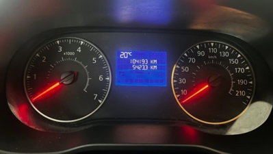 Dacia Duster 1.0 TCe 100 CV ECO-G 4x2 Essential (10)