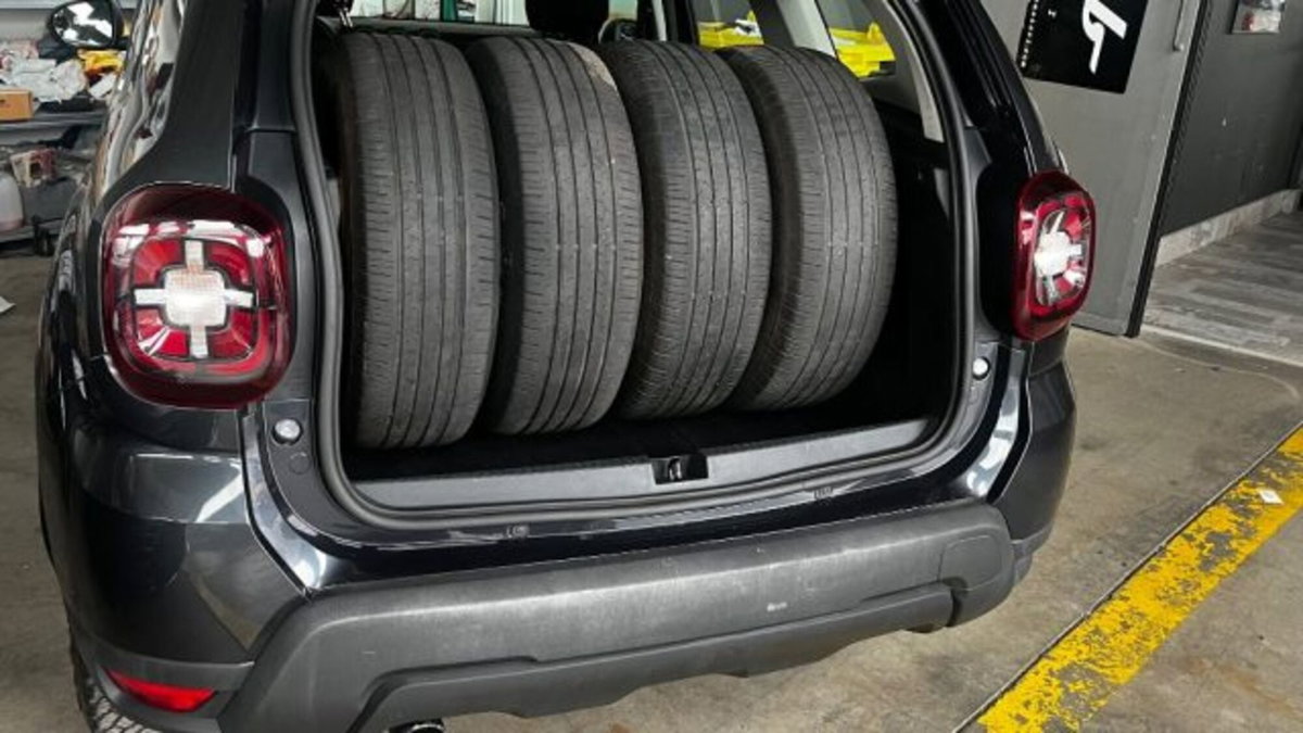 Dacia Duster 1.0 TCe 100 CV ECO-G 4x2 Essential (13)