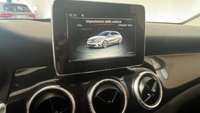 Mercedes-Benz CLA Shooting Brake 180 d Automatic Executive (12)