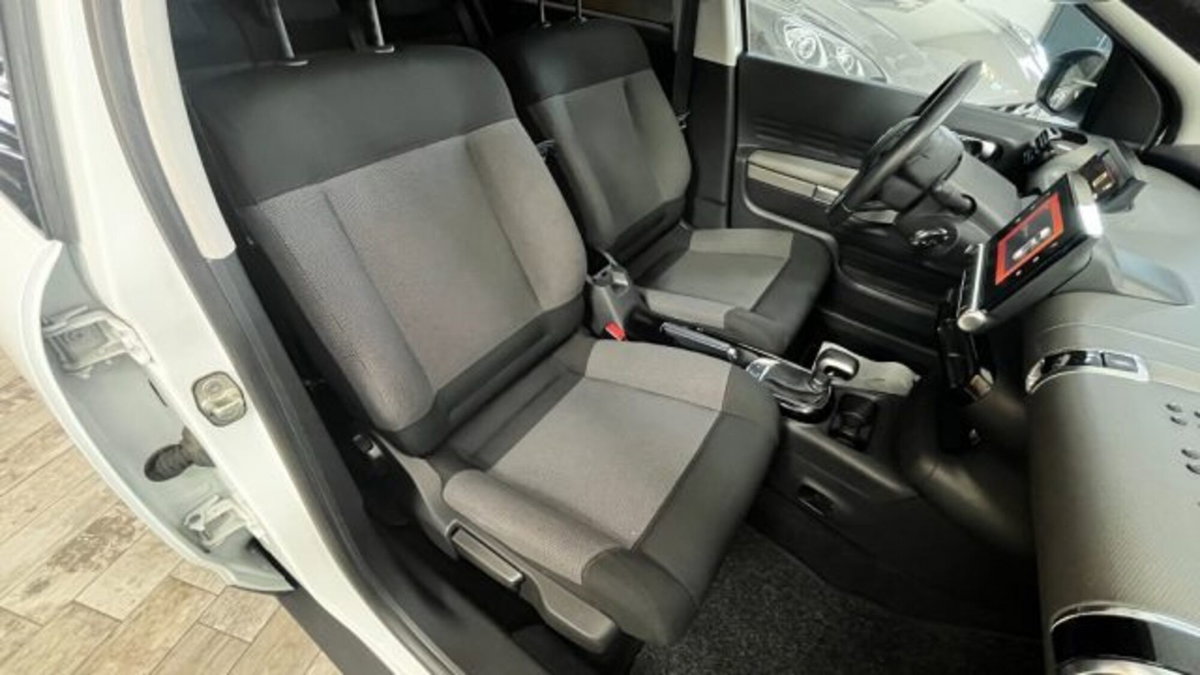 Citroen C4 Cactus BlueHDi 120 S&S EAT6 Shine (6)