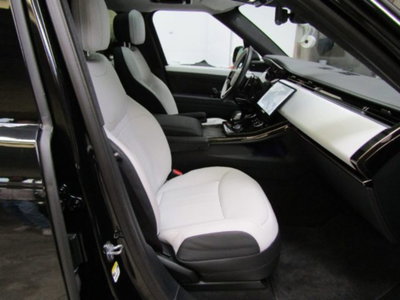 Land Rover Range Rover Sport 4.4 V8 First Edition (18)