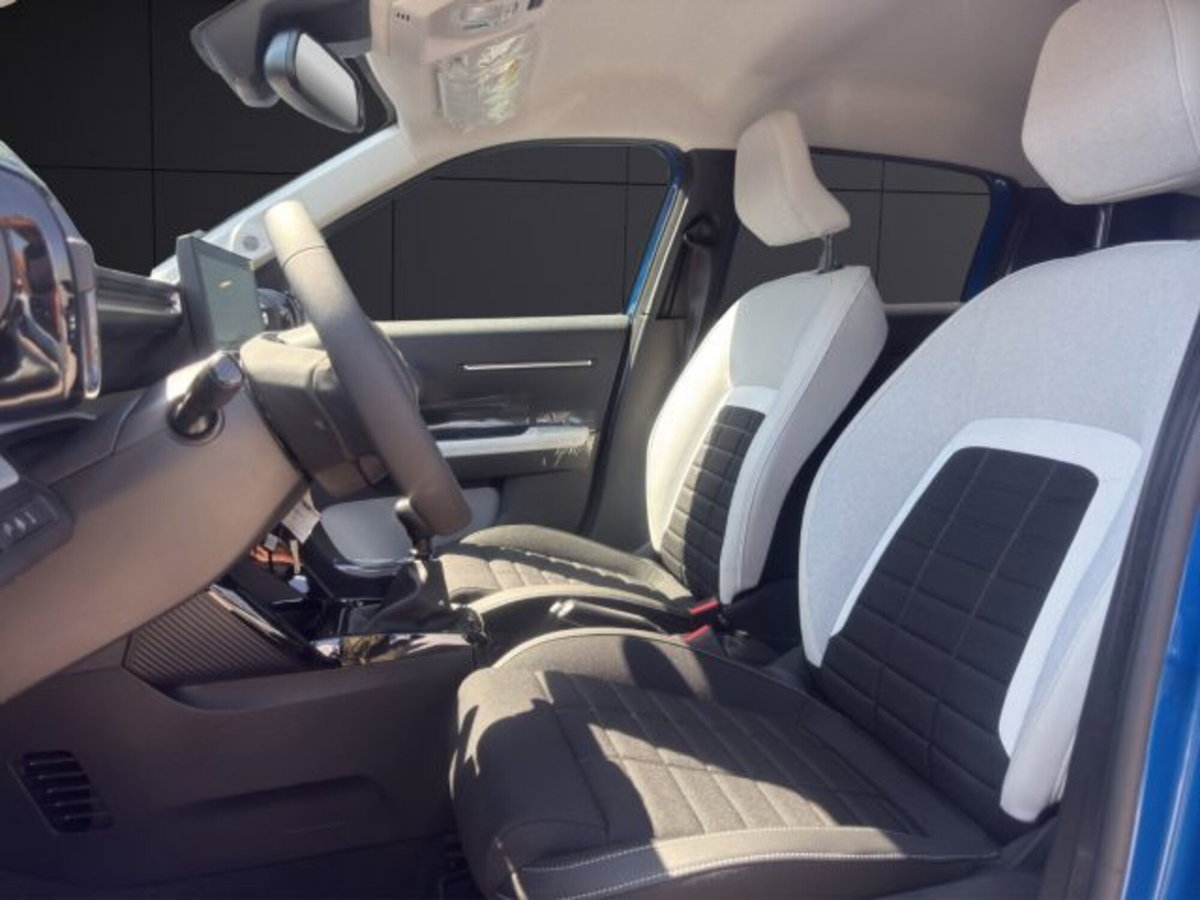 Citroen C3 1.2 puretech turbo Max 100cv s&s (9)
