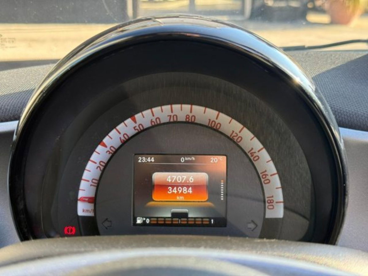 smart Fortwo Cabrio 90 0.9 Turbo cabrio Urban (12)