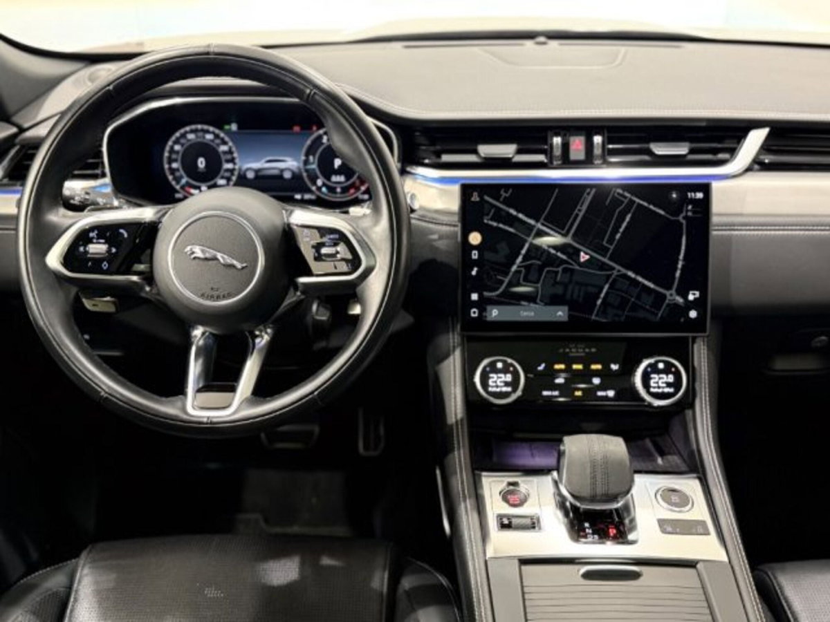 Jaguar F-Pace 2.0 D 204 CV AWD aut. R-Dynamic Black (20)