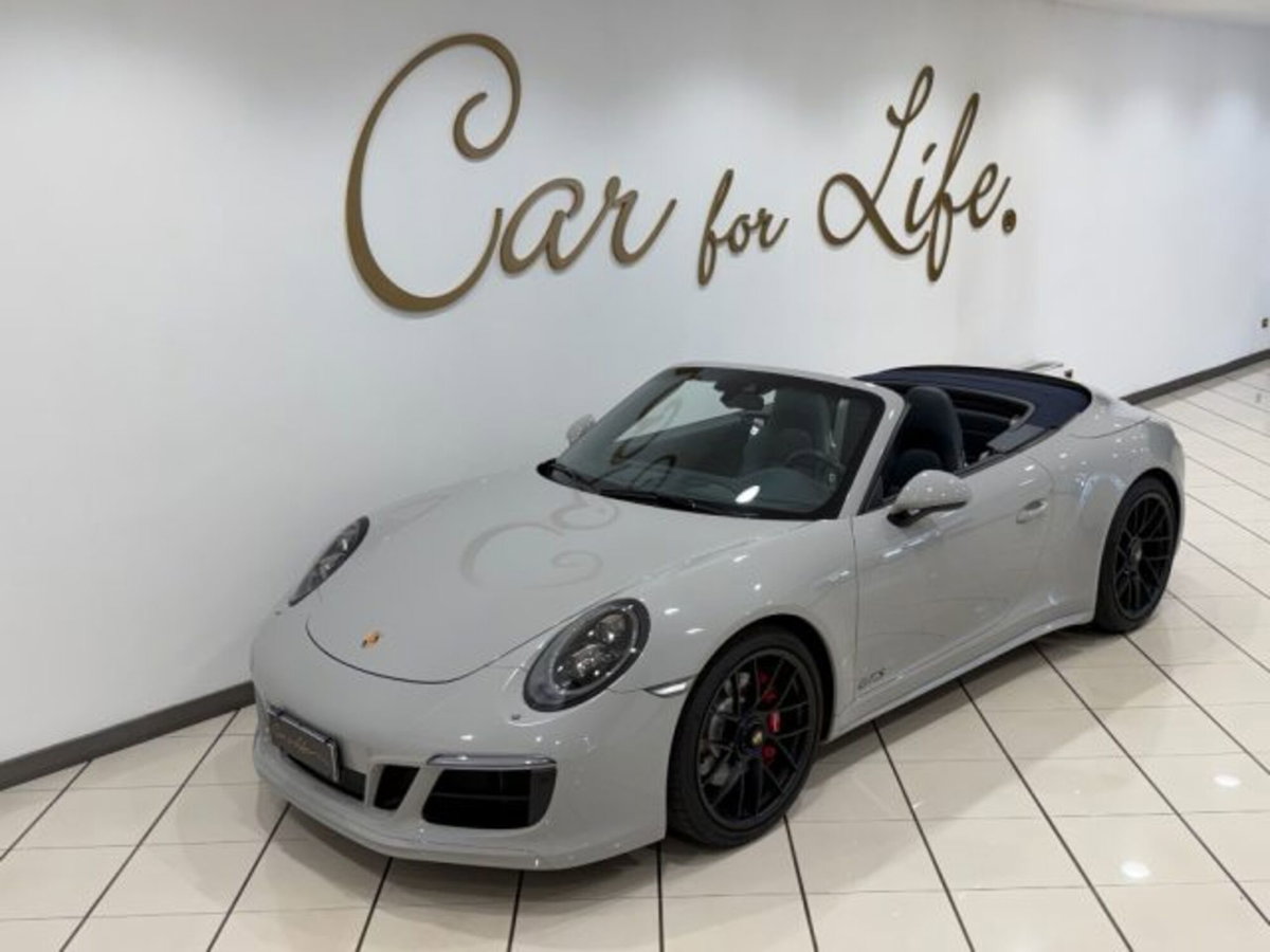 Porsche 911 Cabrio 3.0 Carrera 4 GTS (2)