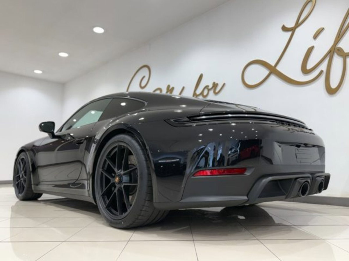 Porsche 911 Coupé 3.6 Carrera 4 GTS auto (12)