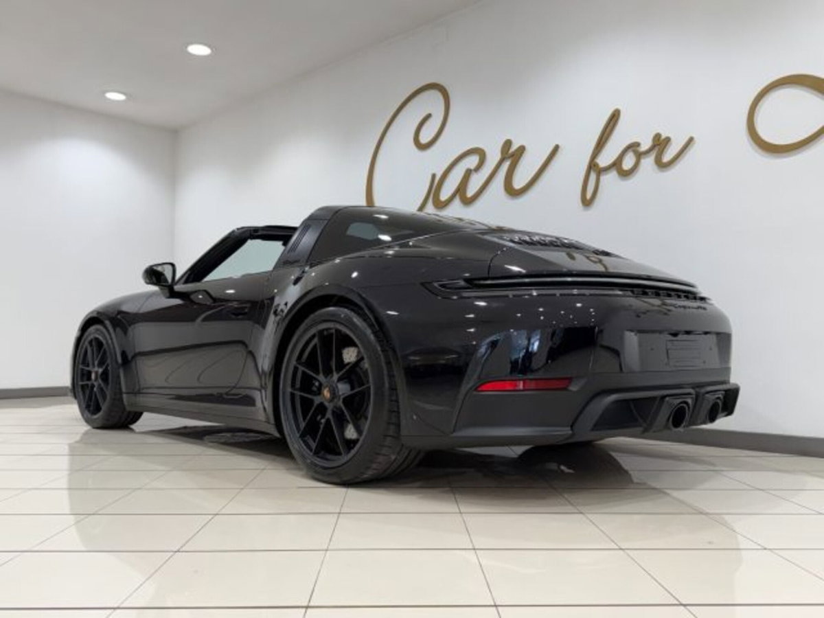 Porsche 911 Cabrio Targa 3.6 4 GTS auto (5)
