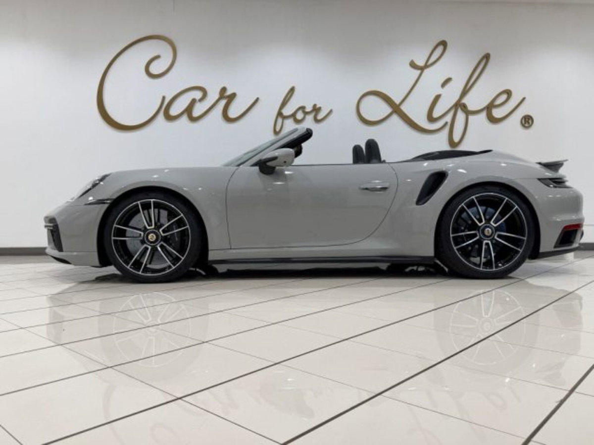Porsche 911 Cabrio Cabrio 3.7 Turbo S auto (7)