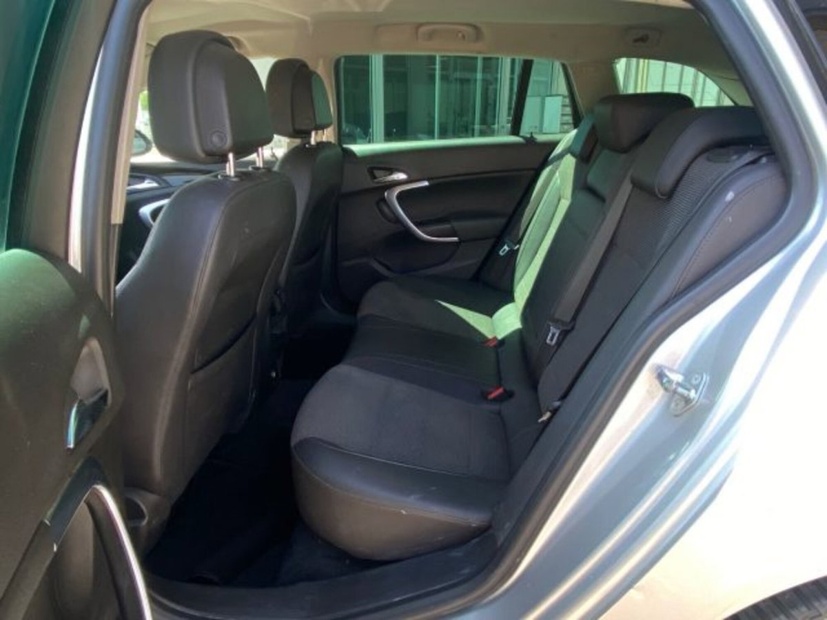 Opel Insignia Station Wagon CDTI Sports aut. Cosmo (15)