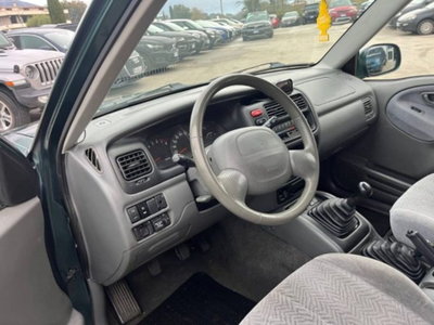 Suzuki Grand Vitara 16V cat 3 porte (11)
