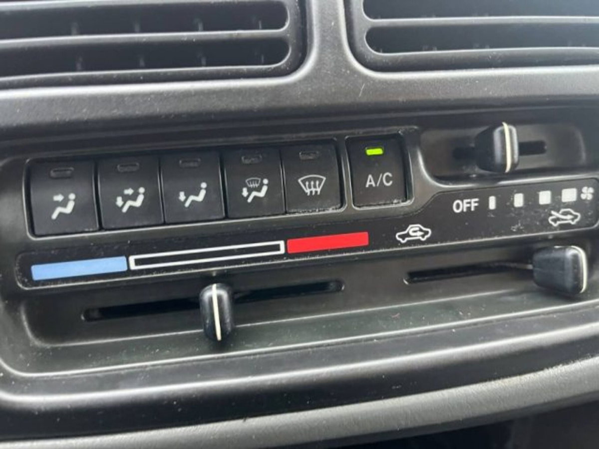 Suzuki Grand Vitara 16V cat 3 porte (16)