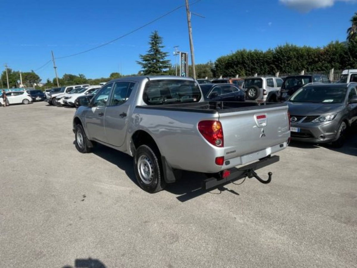 Mitsubishi L200 2.5 DI-D/136CV Double Cab Intense (8)