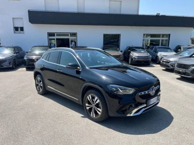 Mercedes-Benz GLA SUV 200 d Progressive Advanced Plus 4matic auto (2)