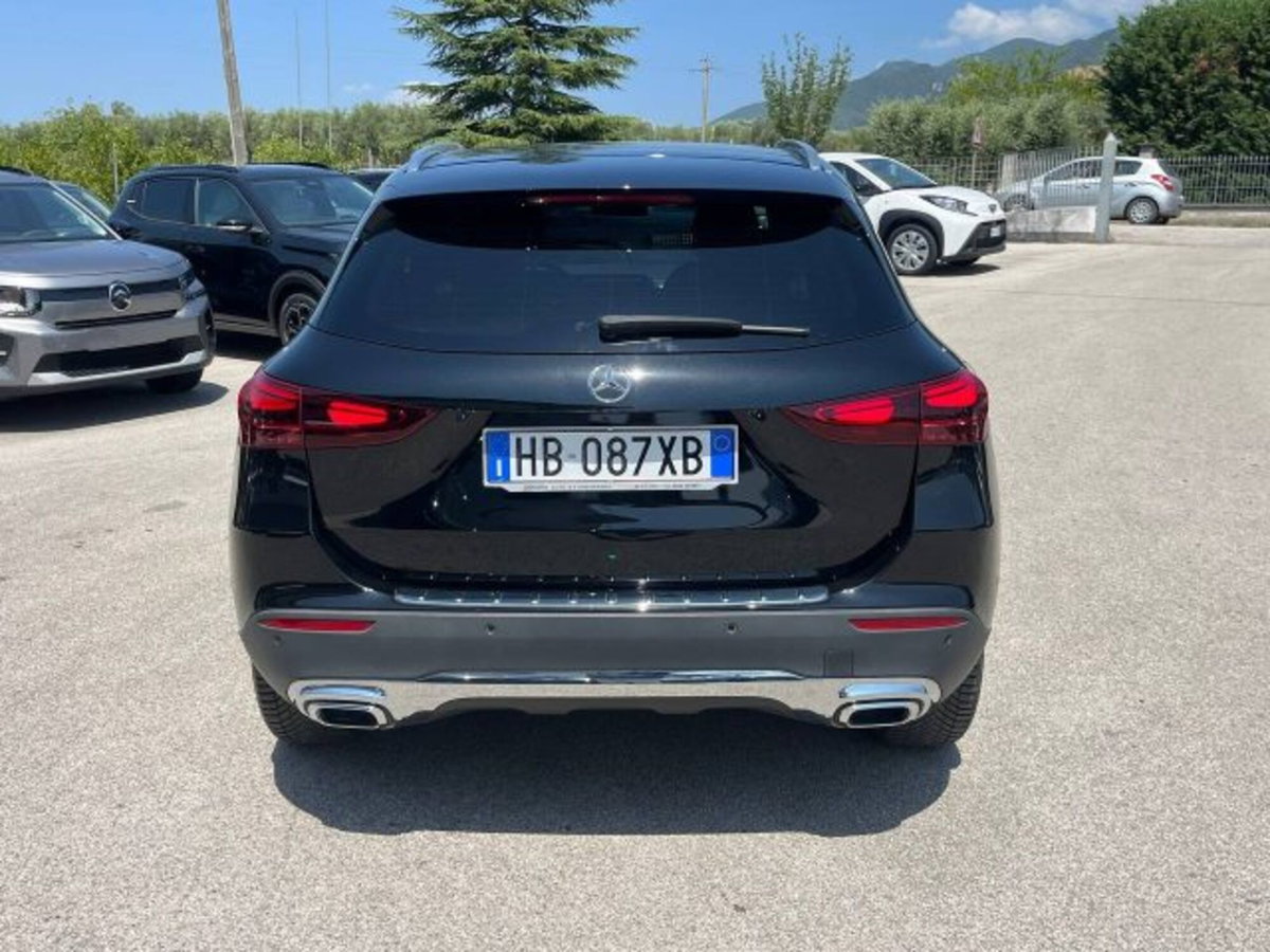 Mercedes-Benz GLA SUV 200 d Progressive Advanced Plus 4matic auto (5)