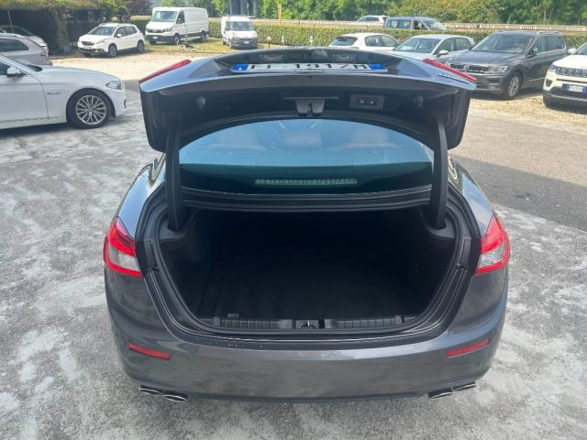 Maserati Ghibli Ghibli V6 Diesel (5)
