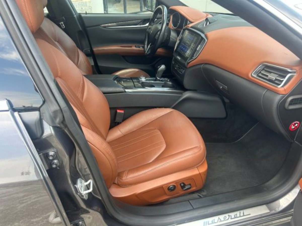 Maserati Ghibli Ghibli V6 Diesel (8)