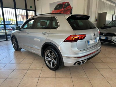 Volkswagen Tiguan 2.0 TDI 150 CV SCR DSG 4MOTION R-Line (2)