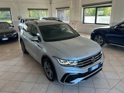 Volkswagen Tiguan 2.0 TDI 150 CV SCR DSG 4MOTION R-Line (3)