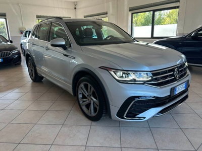 Volkswagen Tiguan 2.0 TDI 150 CV SCR DSG 4MOTION R-Line (4)