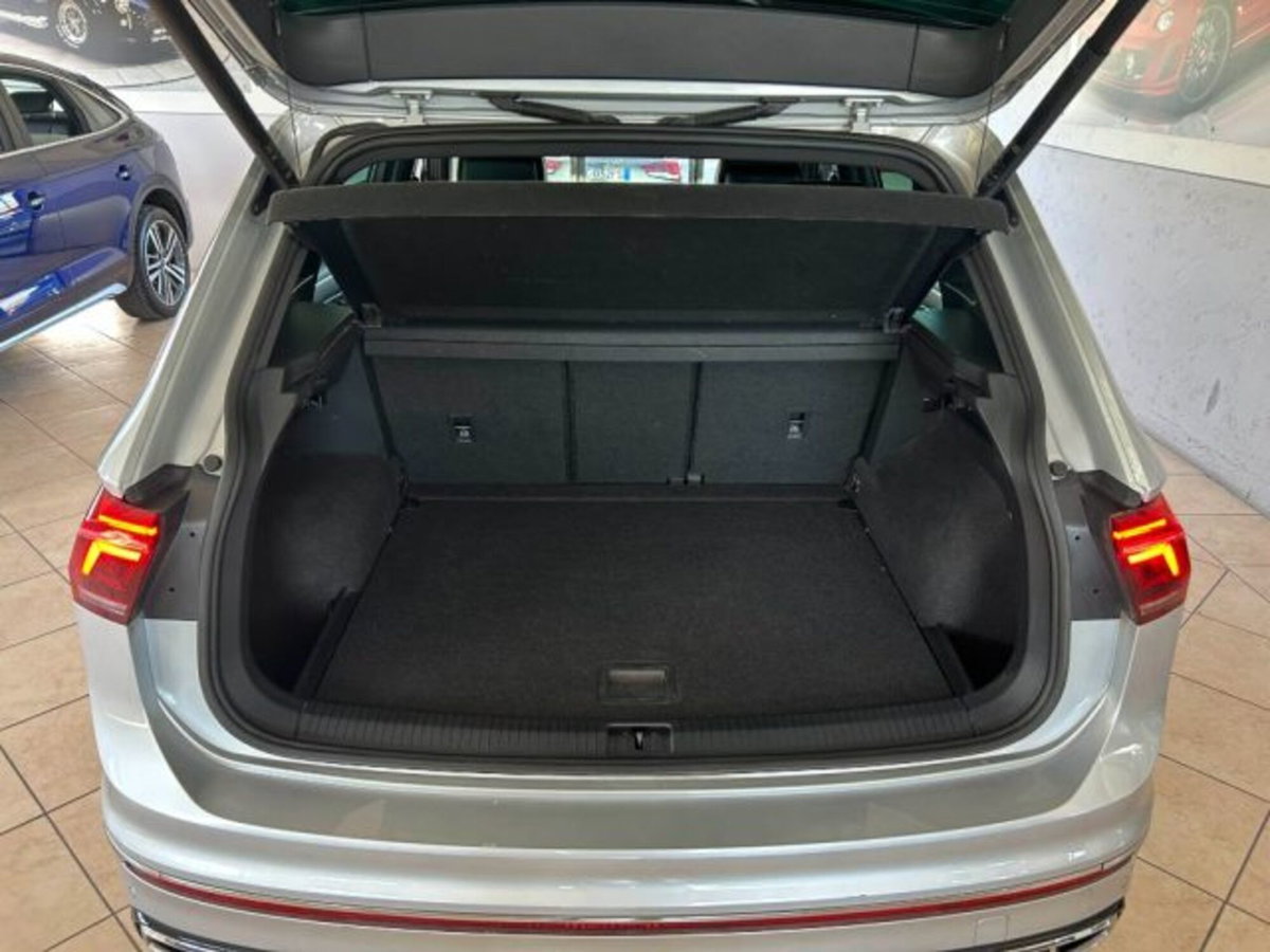 Volkswagen Tiguan 2.0 TDI 150 CV SCR DSG 4MOTION R-Line (6)