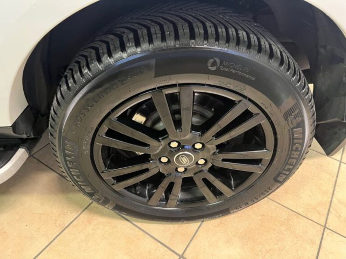 Land Rover Discovery 4 3.0 SDV6 249CV SE (8)